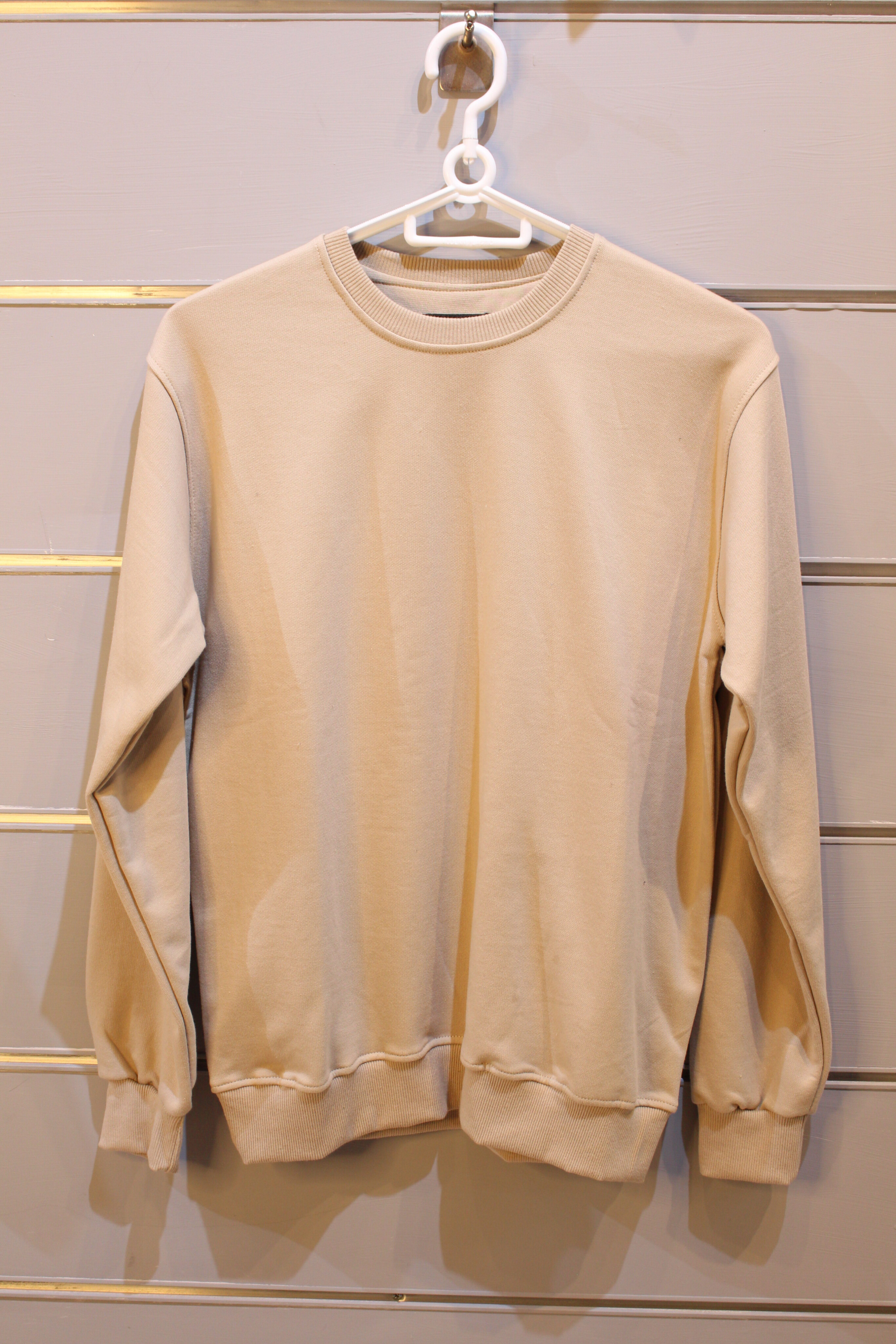 سویشرت دورس سه‌نخ ساده کرم