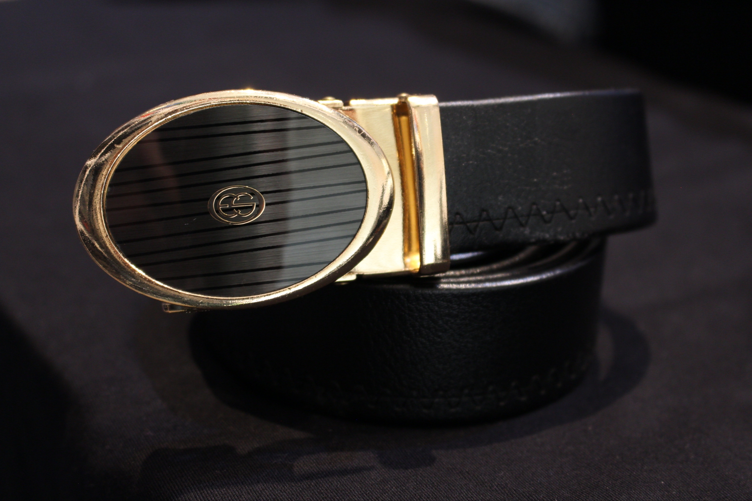 کمربند ریلی فوم درجه‌یک مردانه رنگ طلایی صفحه شیشه ای