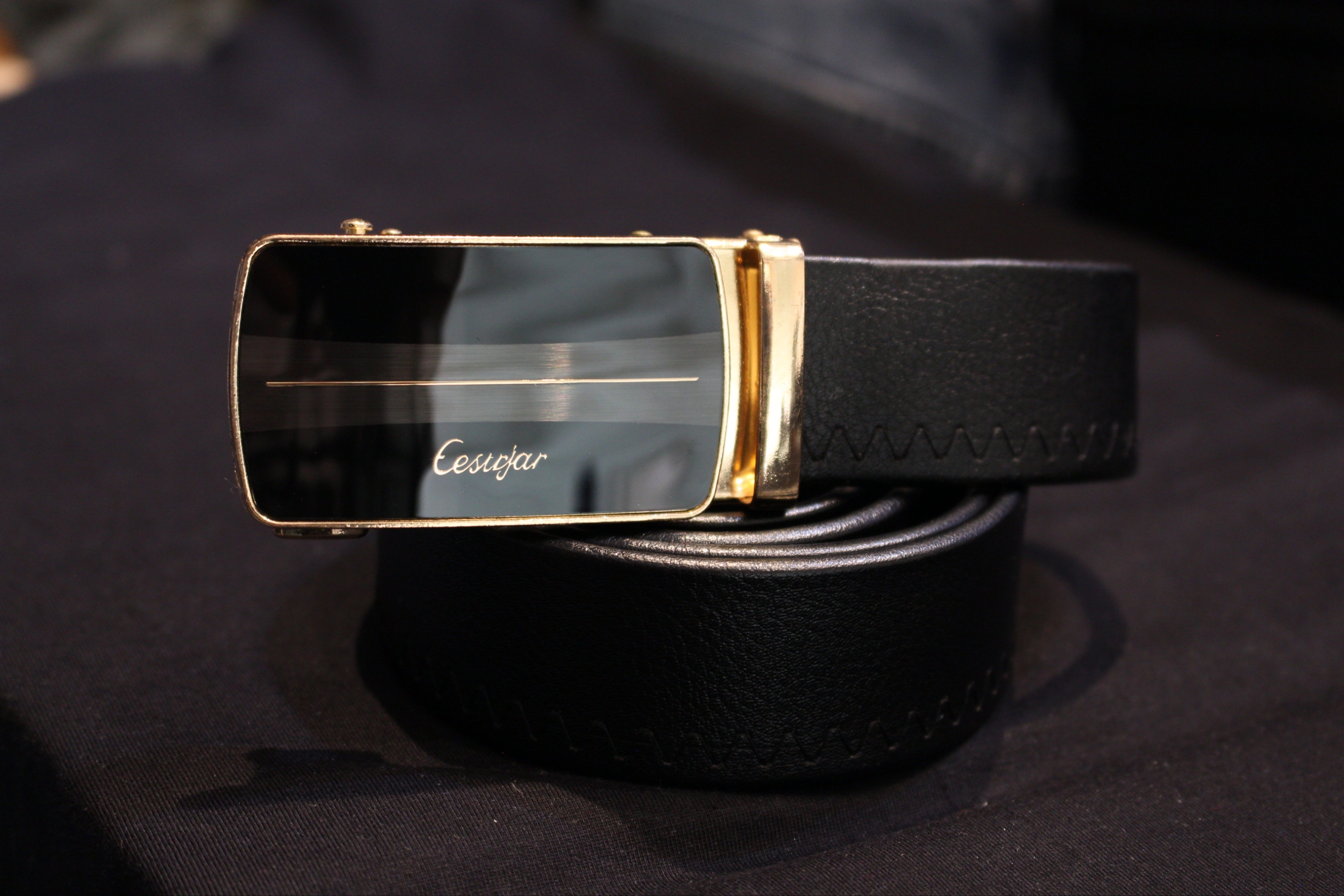 کمربند ریلی فوم درجه‌یک مردانه رنگ طلایی صفحه شیشه ای