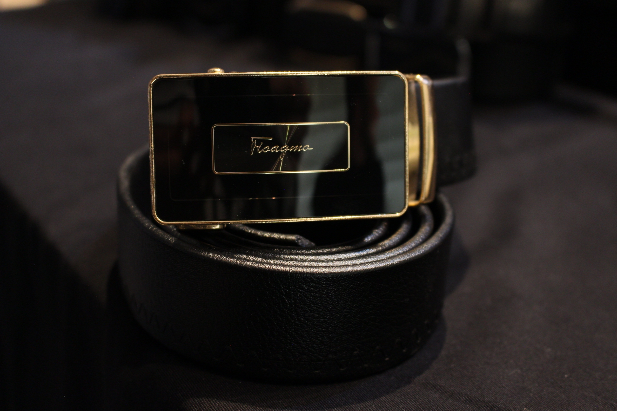 کمربند ریلی فوم درجه‌یک مردانه رنگ طلایی صفحه شیشه ای براق