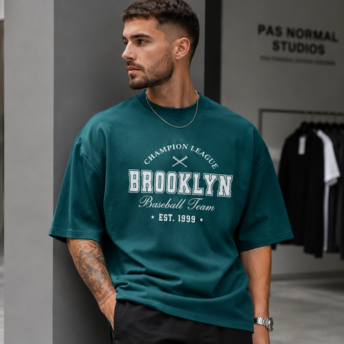 تیشرت مردانه لش باکسی سبز یشمی جلو چاپ | طرح BROOKLYN Baseball | استایل خیابانی مدرن