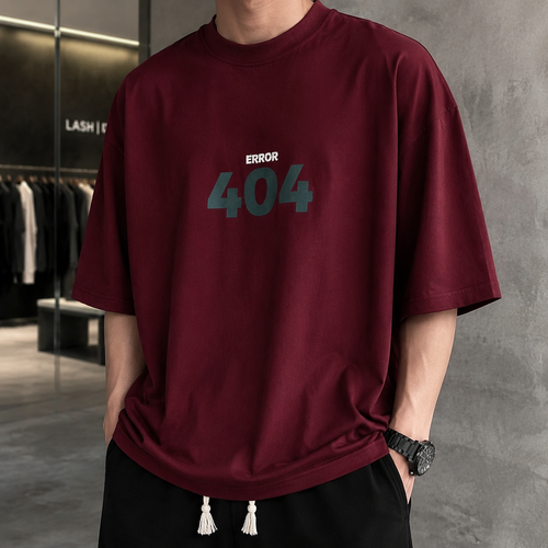 تیشرت لش باکسی (Oversized) با طرح گرافیکی “Error 404” | رنگ رد واین | Burgundy Red Boxy-Fit “Error 404” Graphic T-Shirt