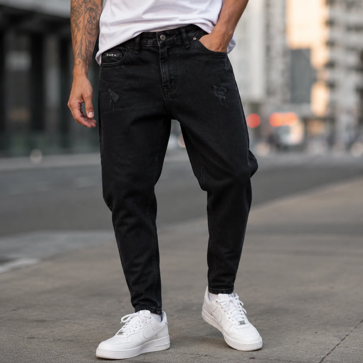 شلوار جین مام‌فیت مردانه رنگ مشکی کلاغی بدون سایه مدل Jet Black Mom Fit streetwear