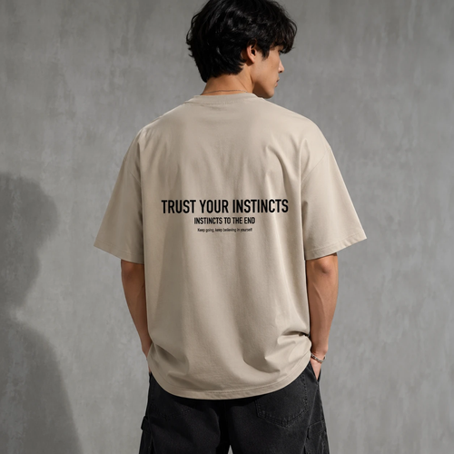 تی شرت مردانه پشت چاپ وسط رنگ خاکی Jet Tee با چاپ TRUST YOUR INSTINCTS