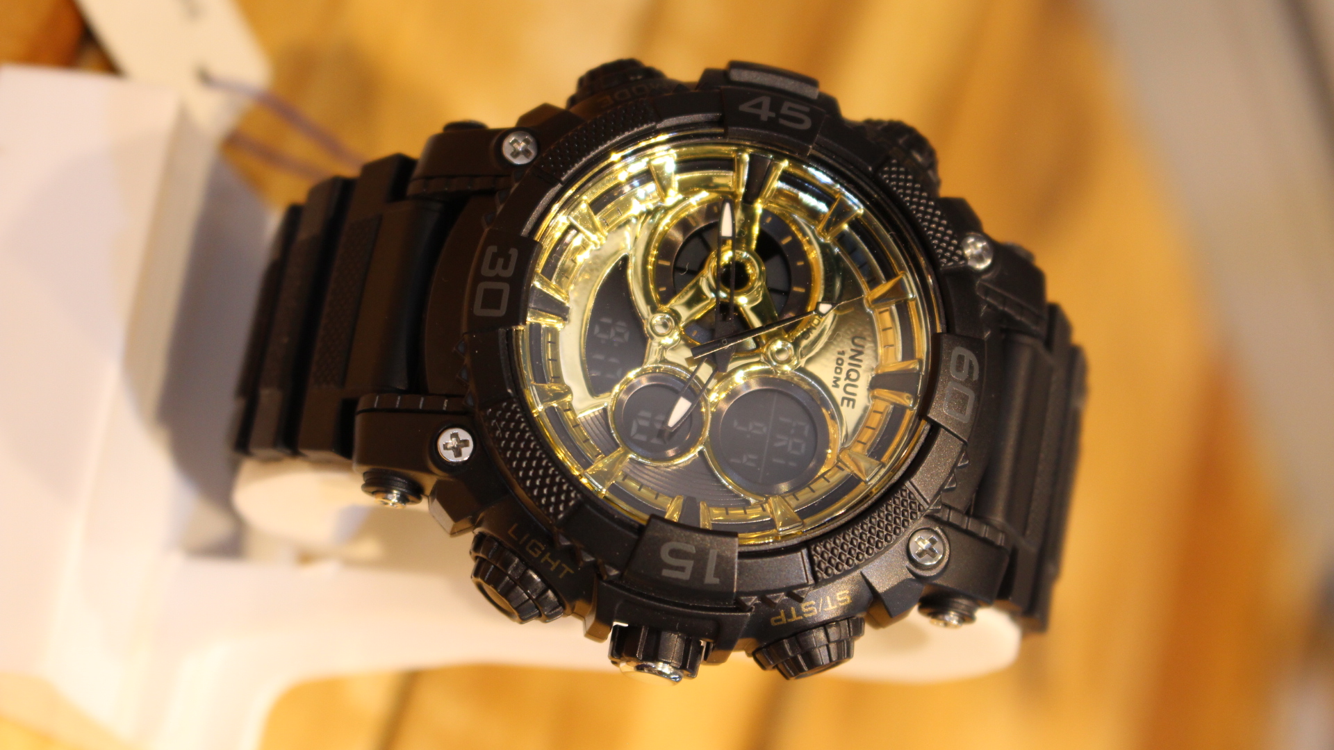 ساعت مچی اسپرت دو زمانه یونیک | صفحه مکانیکال گلد متالیک — UNIQUE Sport Chrono | Metallic Gold Edition