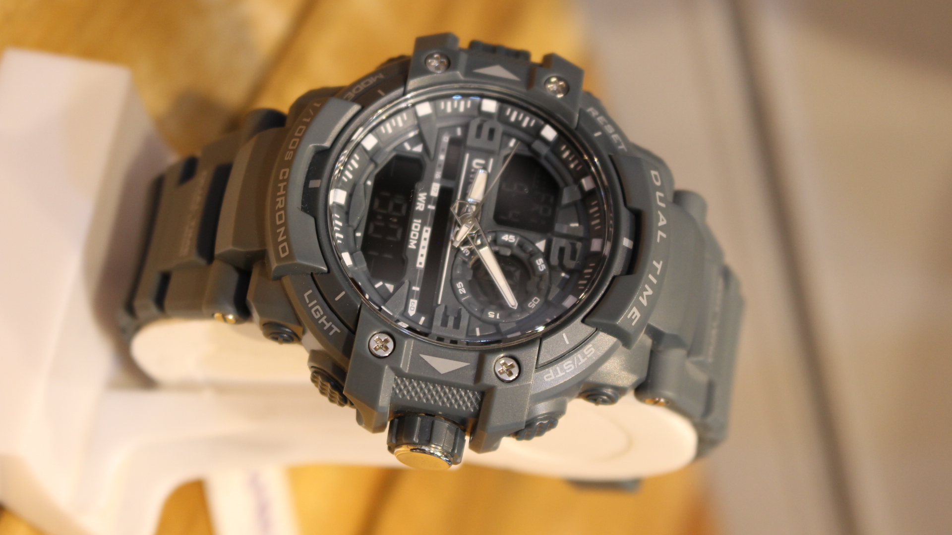 ساعت مچی دو زمانه یونیک | نسخه طوسی بتنی تاکتیکال — UNIQUE Dual-Time Chrono | Battleship Grey Edition