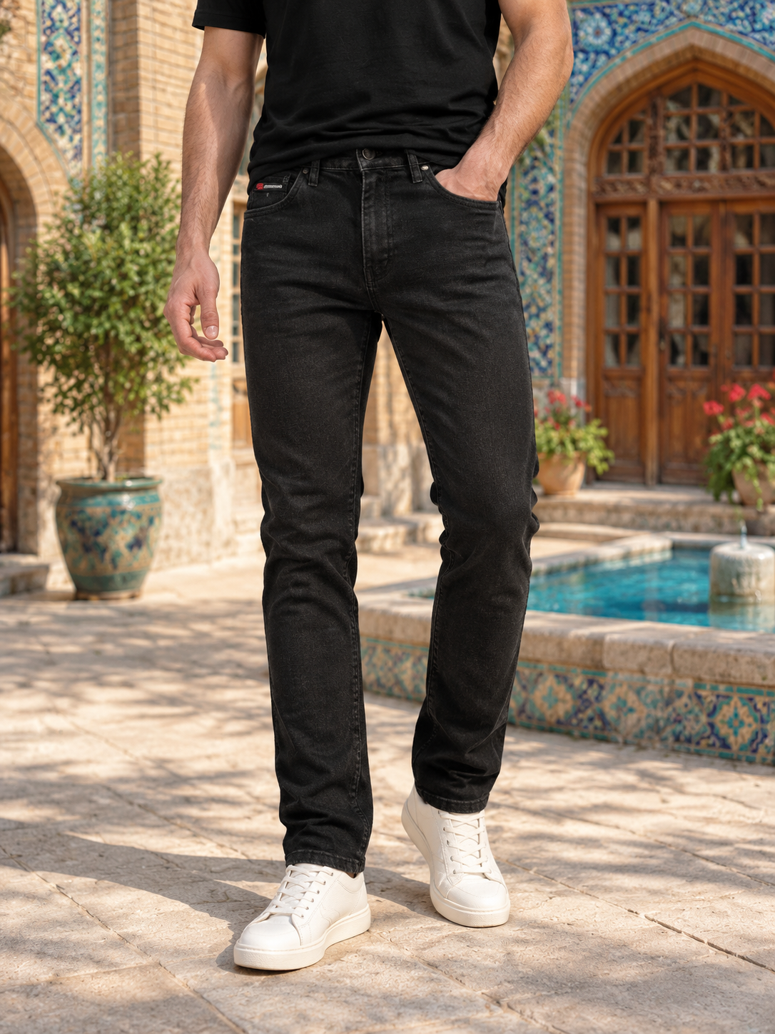 شلوار جین مردانه راسته مشکی شست‌رفته | Washed Black Straight Fit Cotton Stretch Jeans