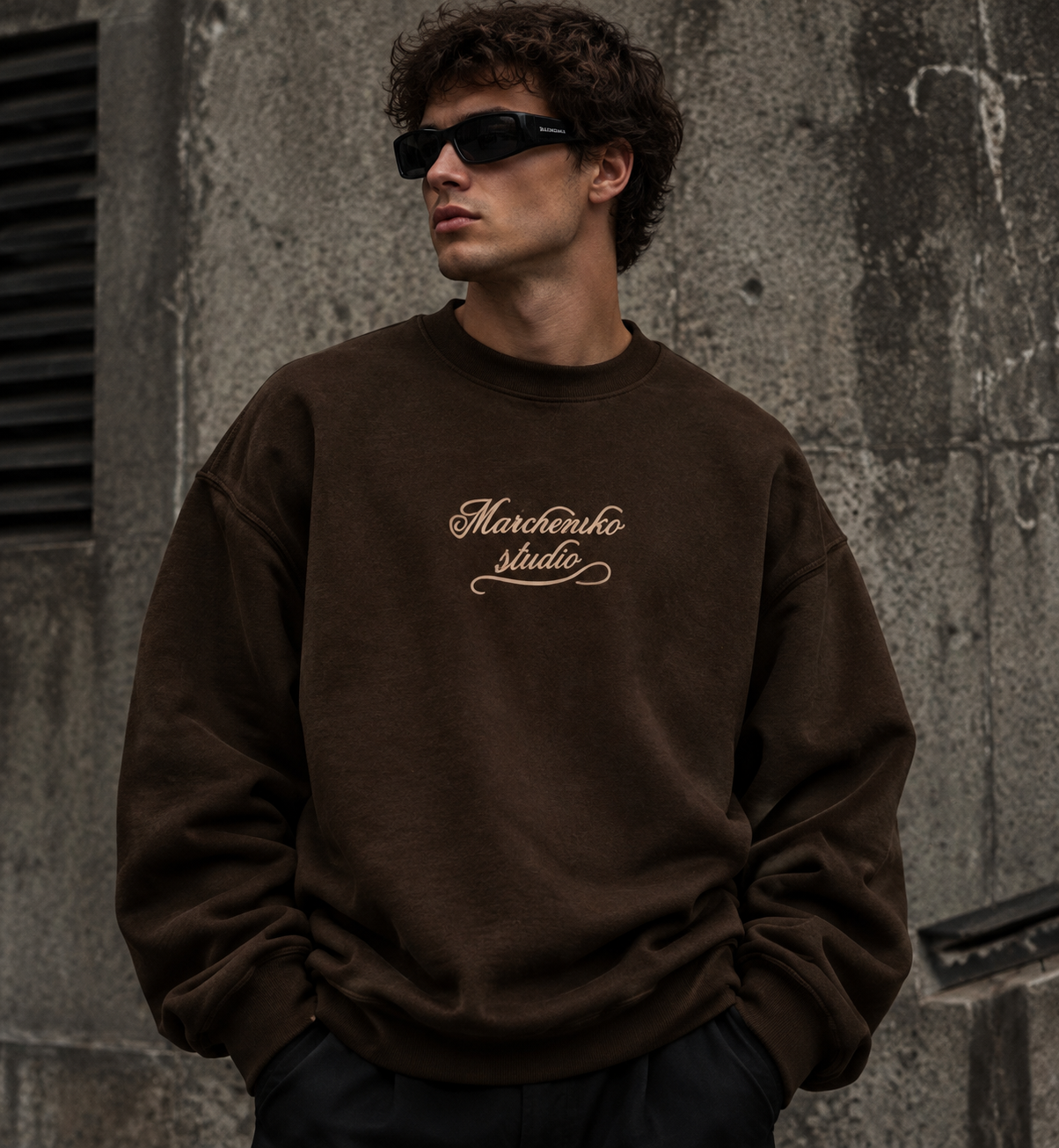 دورس پاییزه مردانه سه نخ پنبه گرم بالا رنگ قهوه ای موکا حامو | Hamo Minimal Cotton Sweatshirt