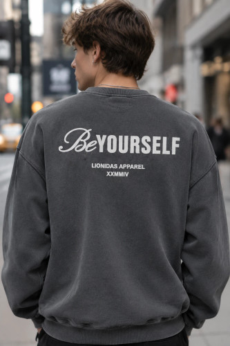 دورس مردانه یقه گرد سه نخ خاکستری دودی طرح تایپوگرافی حامو ور پشت چاپ LIONIDAS | Hamo Urban Crewneck
