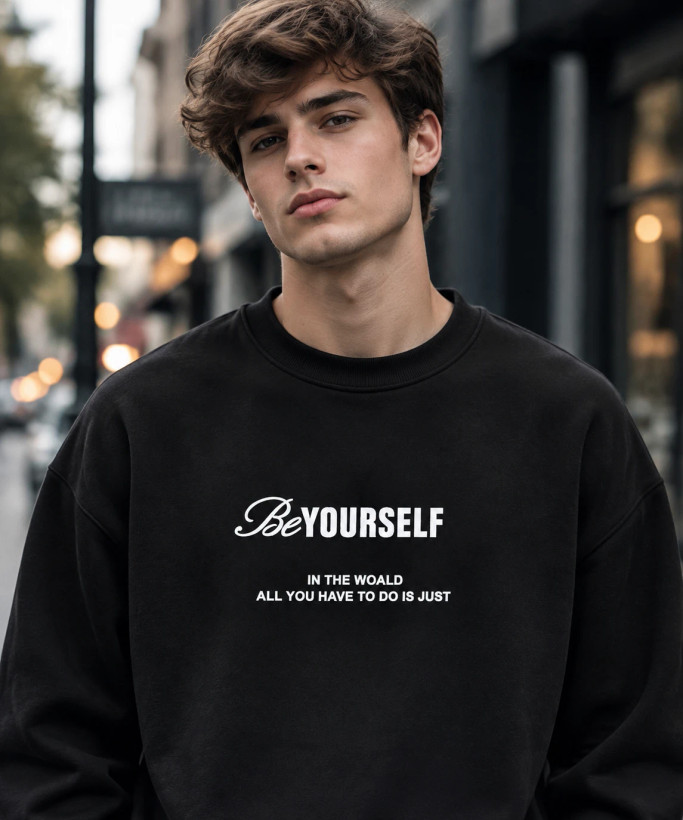 دورس مردانه یقه گرد سه نخ مشکی طرح تایپوگرافی حامو ور پشت چاپ LIONIDAS | Hamo Urban Crewneck